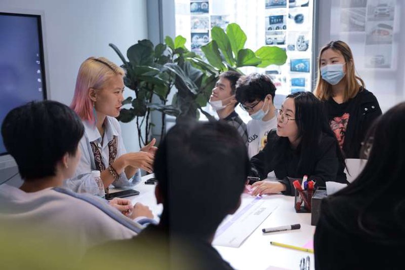 资产管理公司在行业动态中的重要角色